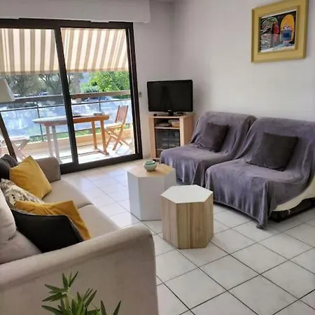 Apartment Joli Avec Piscine Antibes